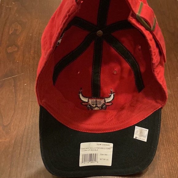 Chicago Bulls FSB NBA 2-Tone Clean Up Red/Black Cap - Picture 4 of 9